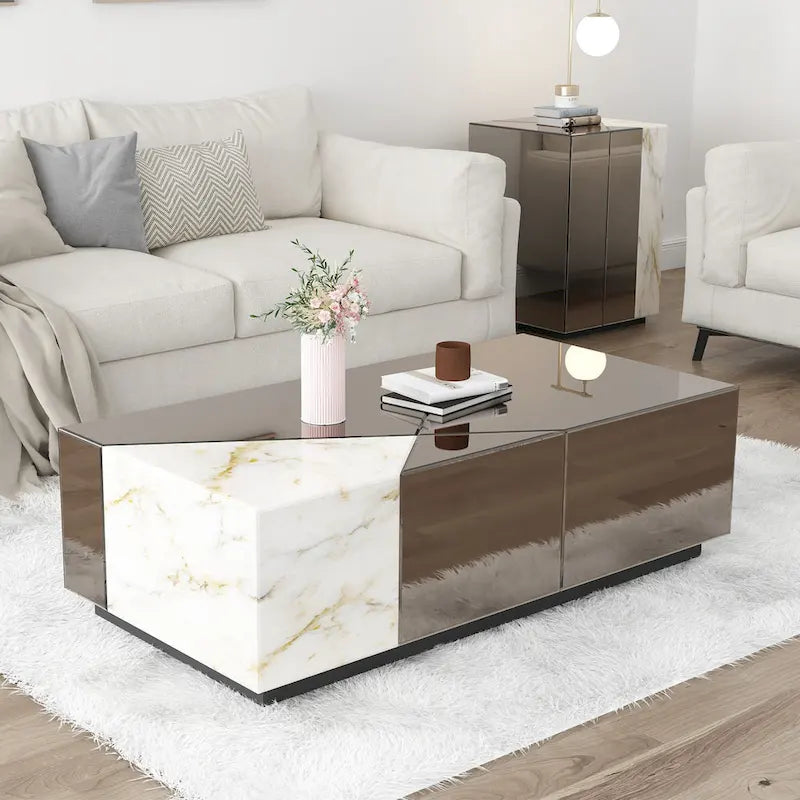 Mesa de centro con bloque espejado y diseño único de retazos de mármol