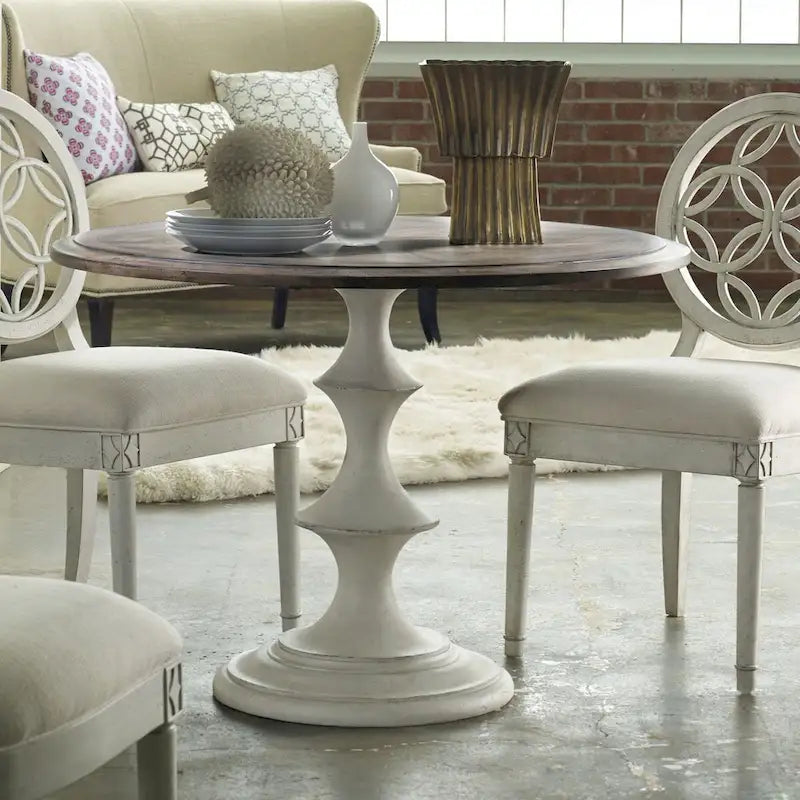 Hooker Furniture Brynlee 42  Round Shabby Chic Farmhouse Dining Table